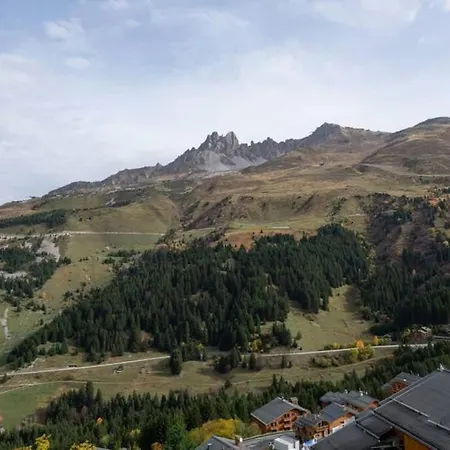 Mini-hôtel L'arc-en-ciel - Sur Les Hauteurs Du Mottaret Avec Accès Aux Pistes 3*